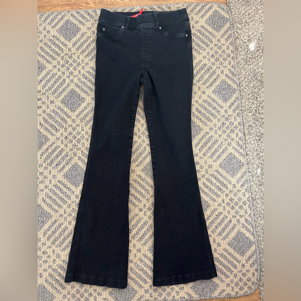 SPANX black JEANS everywear pull on flare sz M
